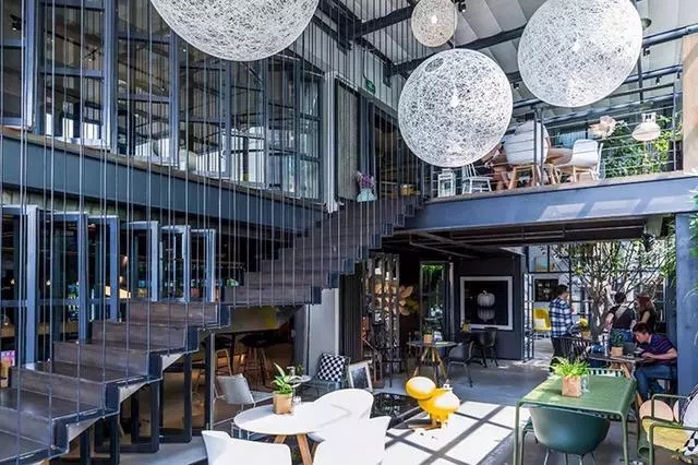 對(duì)這屆年輕人來說，“生活”在辦公空間，才是向往的生活